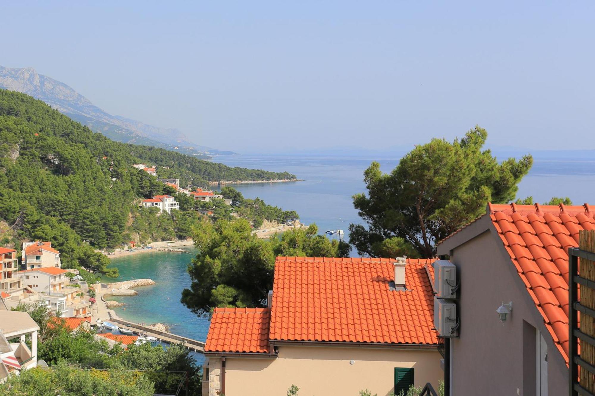 Apartments With A Parking Space Brela, Makarska - 789 Exterior foto